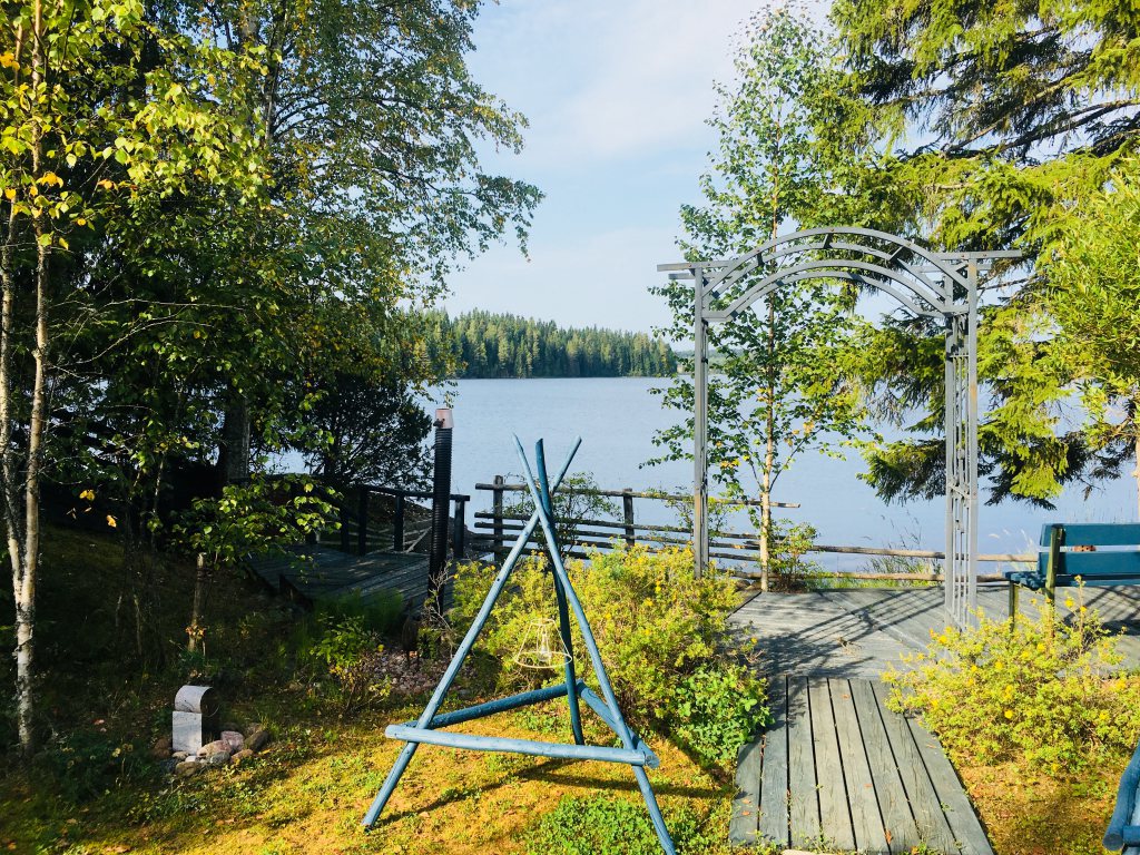 Mokki-Syksy-jarvi-viikonloppu