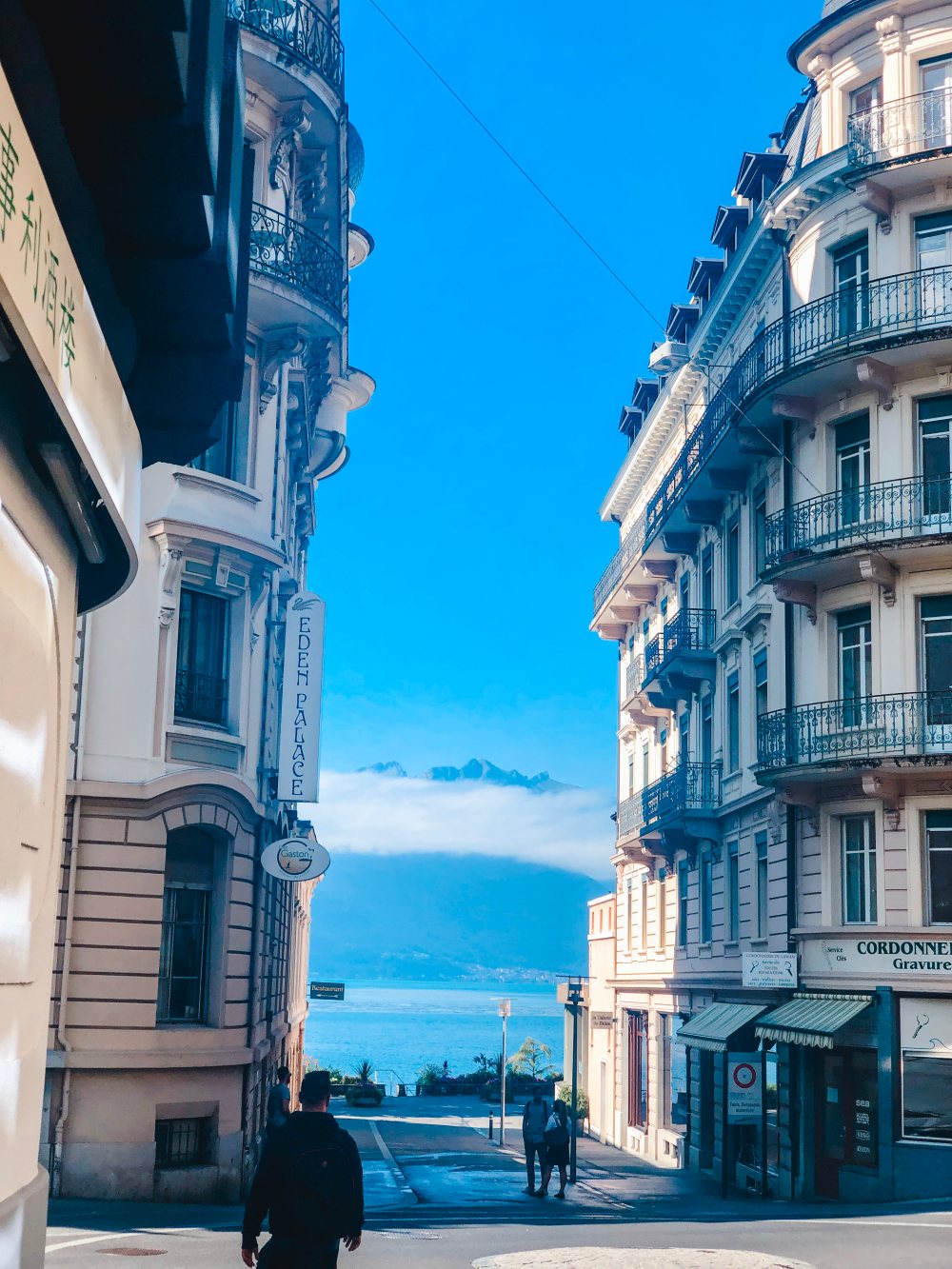 montreux-streets-geneva-lake