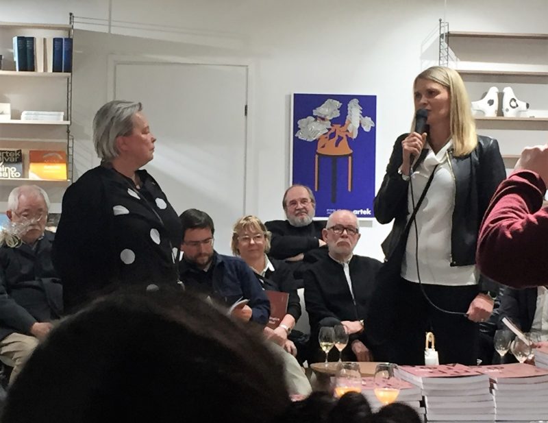 Vasemmalla Isa Kukkapuro-Enbom, oikealla Jutta Ylä-Mononen.