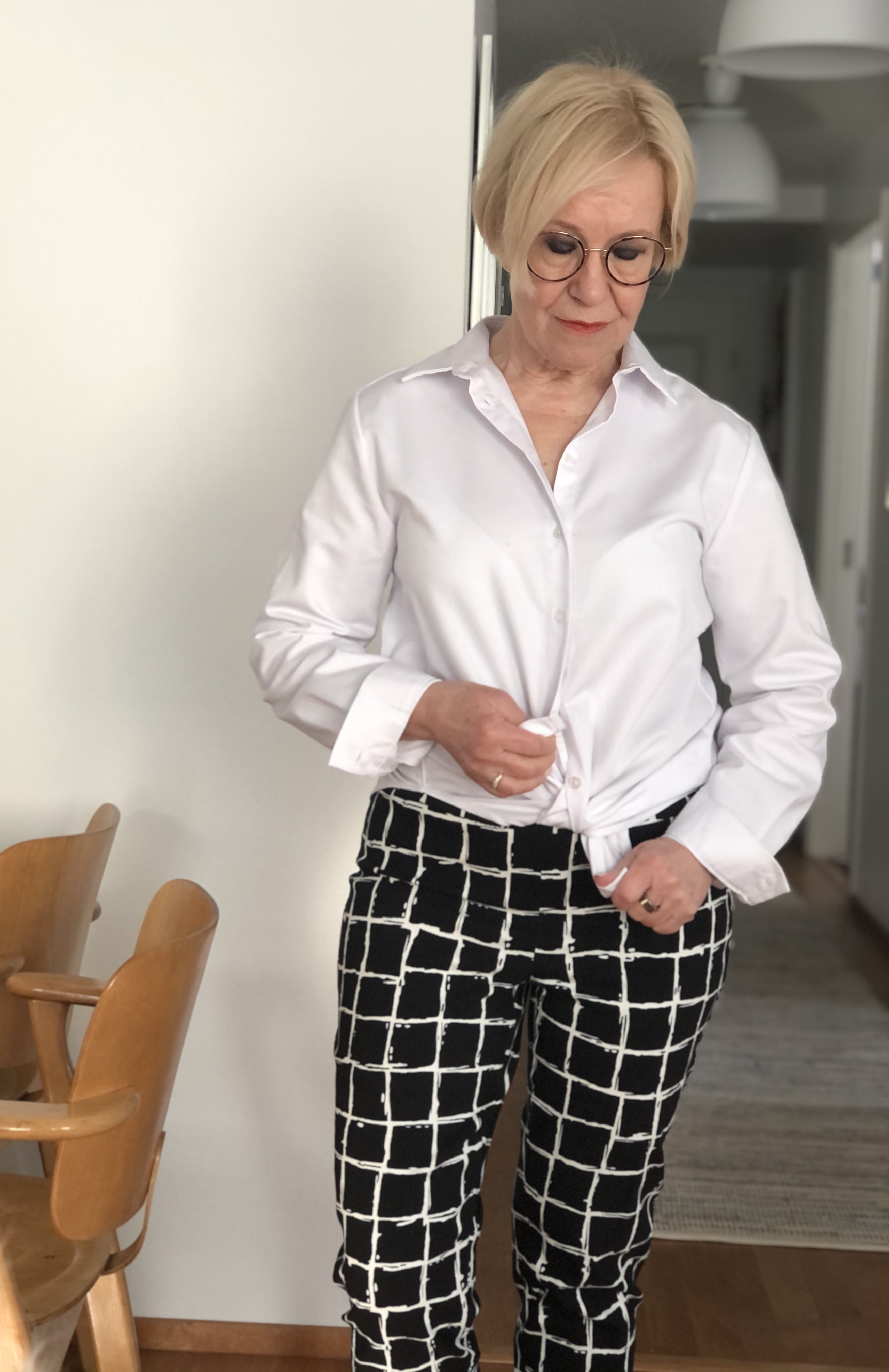 etätyöläisen vaatteet housut