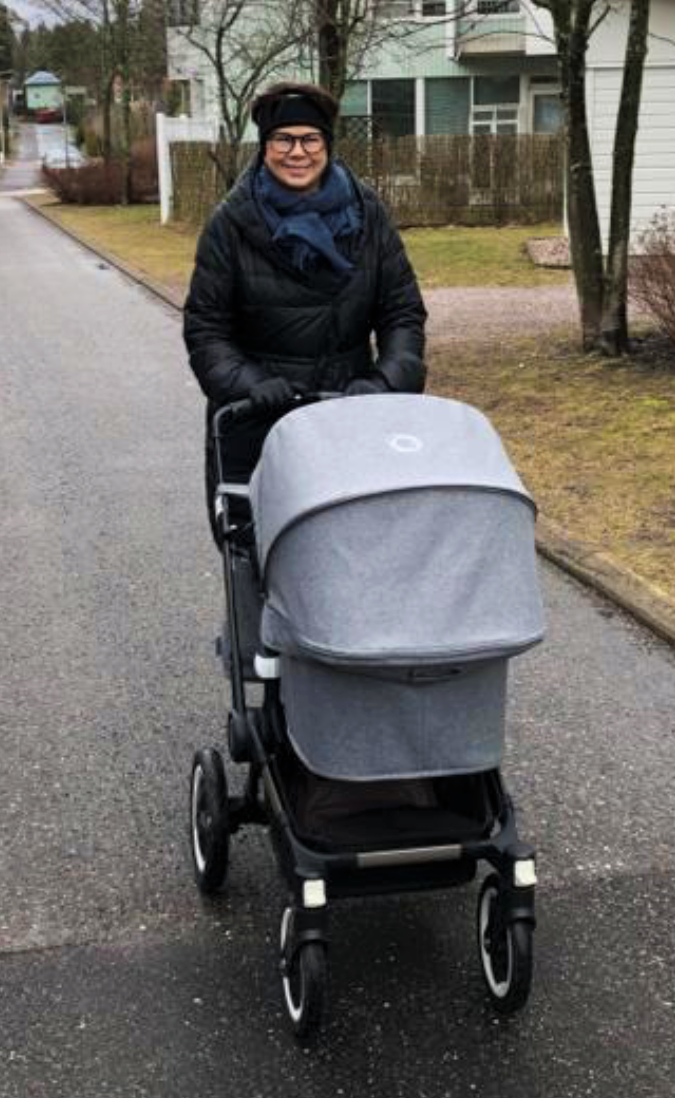 Lapsenlapsen kanssa ensimmäistä kertaa vaunulenkillä.
