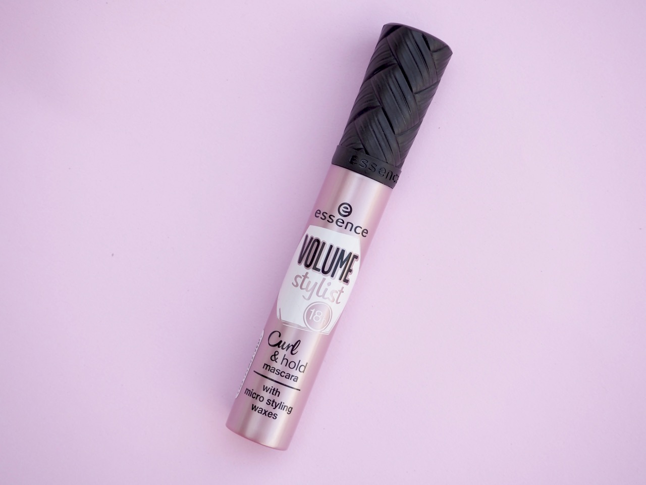 Essence Volume Stylist Curl & Hold Mascara Kokemuksia Essence Ripsivärit Ostolakossa